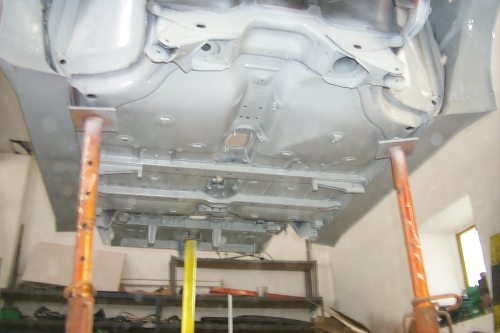 Unterboden von vorne